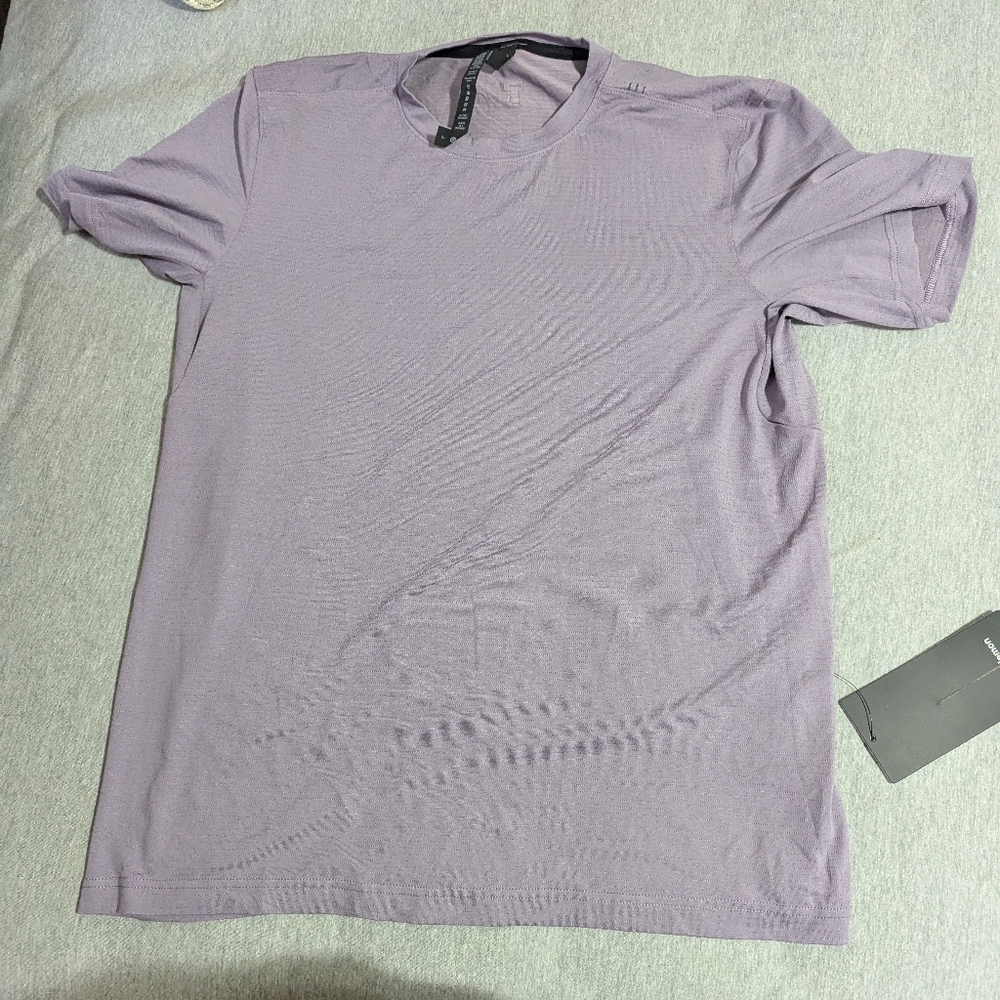 NWT Lululemon Mens Shirt